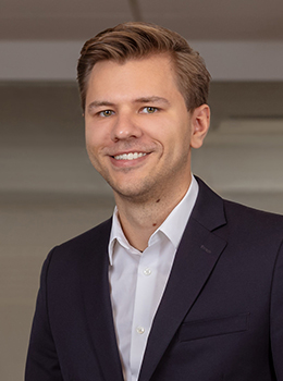 260X350 Px Evgeniy Mavromati